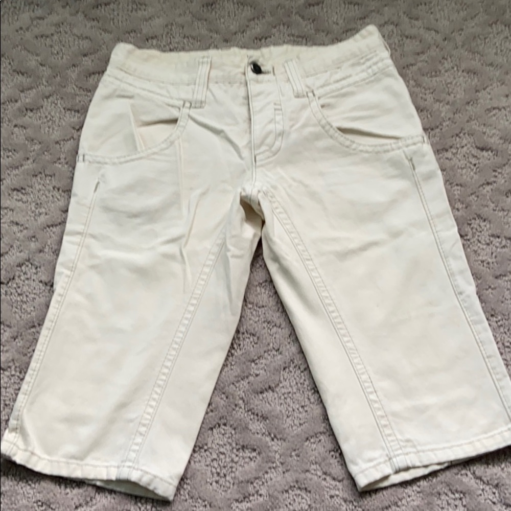 Neil BARRETT short